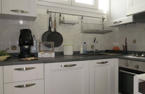 Savena Apartment | Lovely apartment for 4 people with WIFI, A/C, TV, balcony and parking