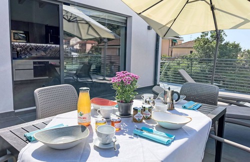 Caramagna Ligure Apartment | Lovely apartment for 4 guests with pool, WIFI, A/C, TV, terrace, pets allowed and parking