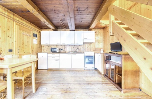 Macugnaga Apartment | Lovely apartment for 4 people with TV, balcony, pets allowed, panoramic view and parking
