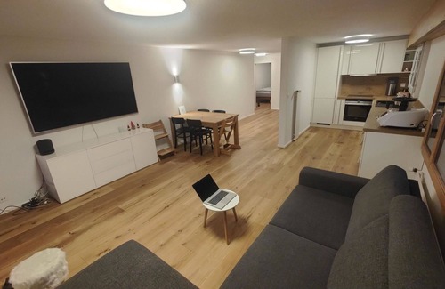 Lenk Apartment | Lovely apartment for 5 people with WIFI, balcony and parking
