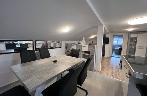 Drassmarkt Apartment | Lovely apartment for 6 guests with WIFI, TV, patio, pets allowed and parking