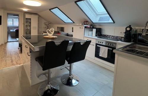 Drassmarkt Apartment | Lovely apartment for 6 guests with WIFI, TV, patio, pets allowed and parking
