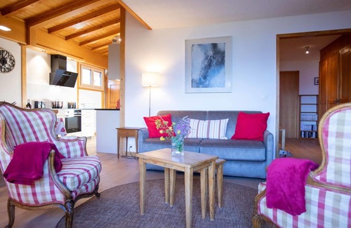 Ependes Apartment | Lovely apartment for 6 people with WIFI, TV, terrace, panoramic view and parking