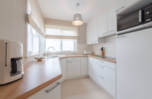 Vlissegem Apartment | Lovely apartment for 7 people with WIFI, TV, terrace, pets allowed, panoramic view and parking