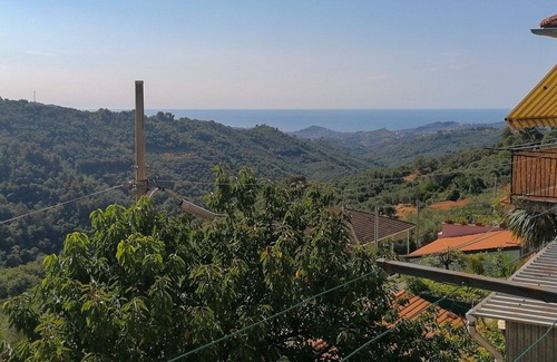 Vasia Apartment | Lovely apartment for 7 people with WIFI, TV, terrace, pets allowed and parking
