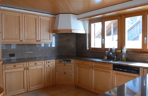 Adelboden Apartment | Lovely apartment for 8 guests with WIFI, balcony and pets allowed