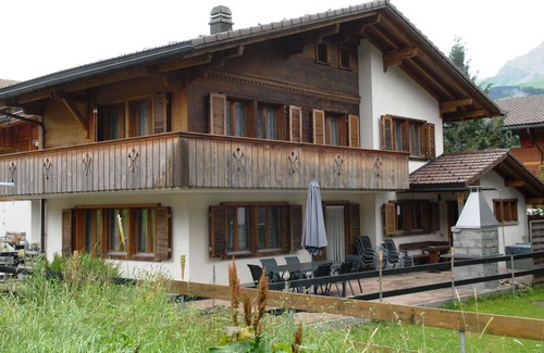 Adelboden Apartment | Lovely apartment for 8 guests with WIFI, balcony and pets allowed