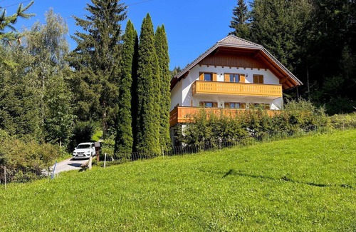 Grosssoelk Apartment | Lovely apartment for 2 guests with WIFI, hot tub and TV