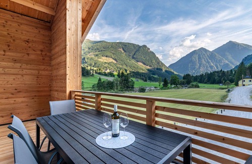 Solk Apartment | Lovely apartment for 4 guests with hot tub, WIFI, TV and patio