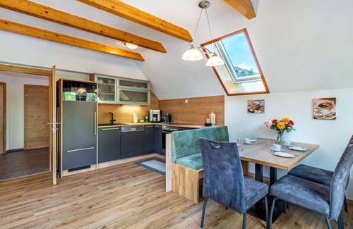 Solk Apartment | Lovely apartment for 6 people with WIFI, TV, terrace, pets allowed and parking