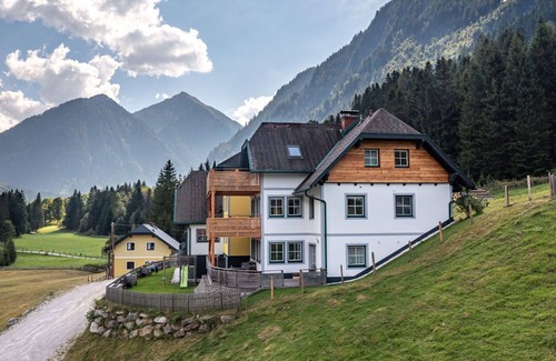 Solk Apartment | Lovely apartment for 6 people with WIFI, TV, terrace, pets allowed and parking