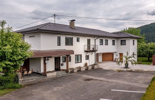 Feldkirchen in Kaernten Apartment | Lovely apartment for 6 guests with WIFI, TV, balcony and parking