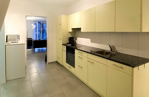Magadino Apartment | Lovely apartment for 4 guests with pool, WIFI, TV, terrace, pets allowed, panoramic view and par.