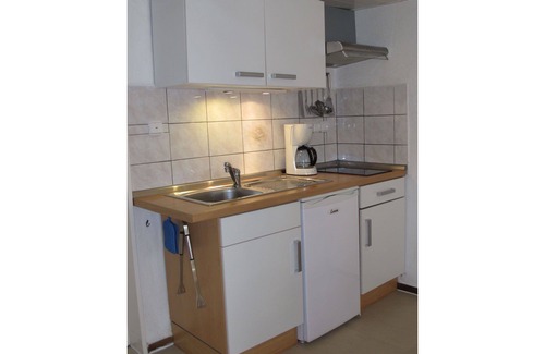 Cuxhaven Apartment | Lovely apartment for 5 people with WIFI, TV, terrace, pets allowed and parking