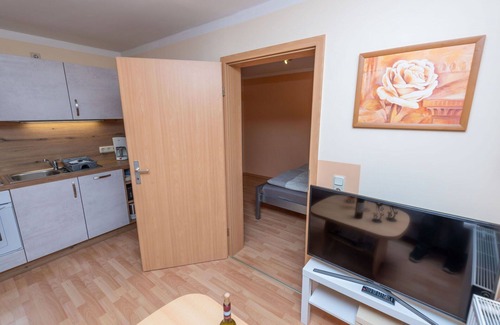 Stangerode Apartment | Lovely apartment for 2 people with WIFI, TV, patio and parking