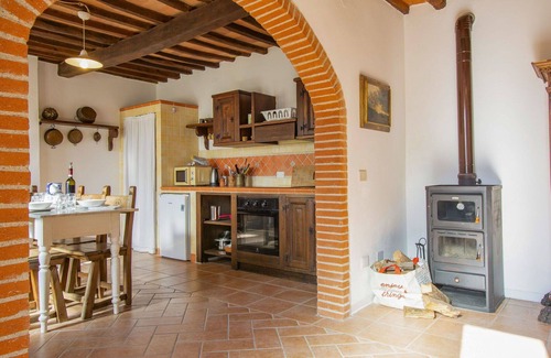 Fucecchio Apartment | Lovely apartment for 4 people with A/C, WIFI, pool, patio, pets allowed and parking