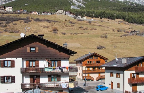 Valdidentro Apartment | Lovely apartment for 4 guests with WIFI, TV, terrace, pets allowed and parking