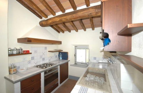 Montalcino Apartment | Lovely apartment for 7 guests with pool, A/C, TV, pets allowed, panoramic view and parking