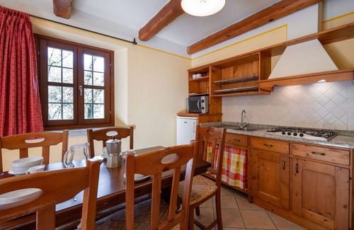 Sampeyre Apartment | Lovely apartment for 4 people with WIFI, pool, TV, terrace and parking