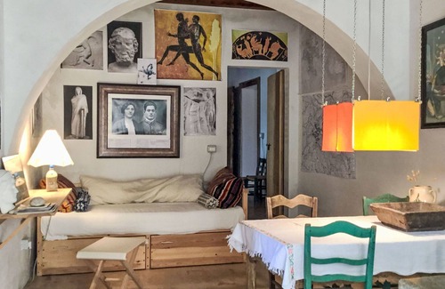 Strongoli Apartment | Lovely apartment for 3 guests with WIFI, balcony, pets allowed and parking