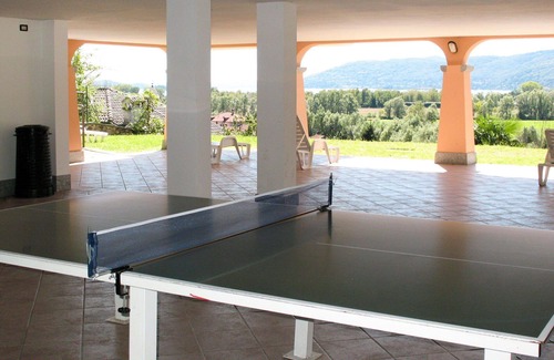 Fondotoce Apartment | Lovely apartment for 7 people with pool, WIFI, TV, balcony and parking