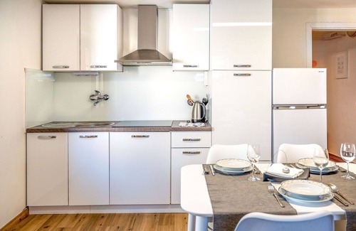Postojna Apartment | Lovely apartment for 3 guests with WIFI, TV, terrace and parking