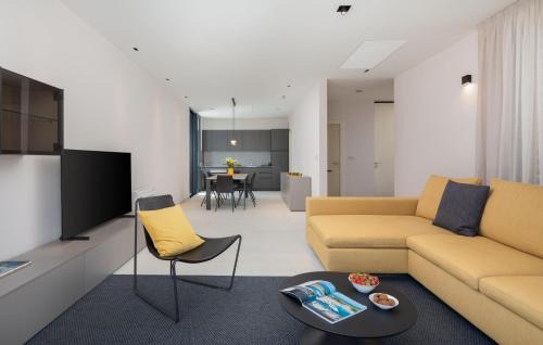 Municipality of Murter Apartment | Lovely Apartment In Betina With Wifi
