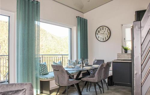 Kurrenberg Apartment | Lovely Apartment In Burgen With Wifi