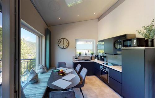 Kurrenberg Apartment | Lovely Apartment In Burgen With Wifi