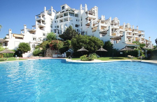 Mijas Apartment | Lovely apartment in Calahonda with WiFi