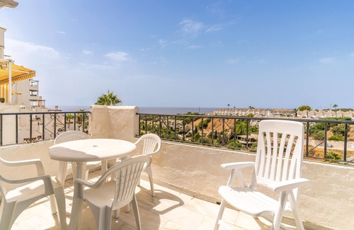 Mijas Apartment | Lovely apartment in Calahonda with WiFi