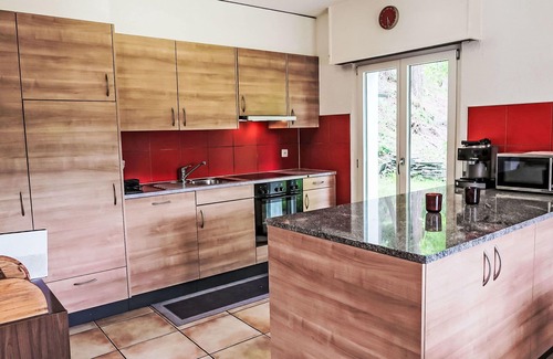 Mayens-de-Riddes House | Lovely apartment in villa for 8 people with WIFI, balcony, panoramic view and parking