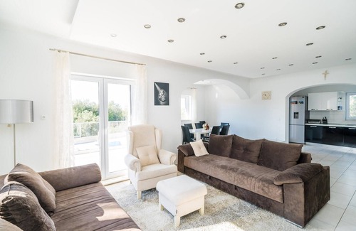 Mocici Apartment | Lovely apartment in Cilipi with WiFi