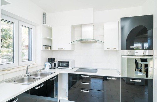 Mocici Apartment | Lovely apartment in Cilipi with WiFi