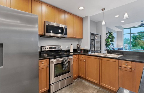 South Eola Condo | Lovely apartment in downtown Orlando with free parking