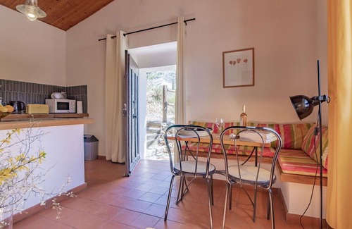 Puimichel Villa | Lovely apartment in villa for 2 people with WIFI, patio, pets allowed, panoramic view and parking