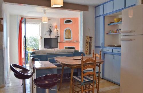 Serra-di-Ferro Apartment | Lovely Apartment In Serra Di Ferro