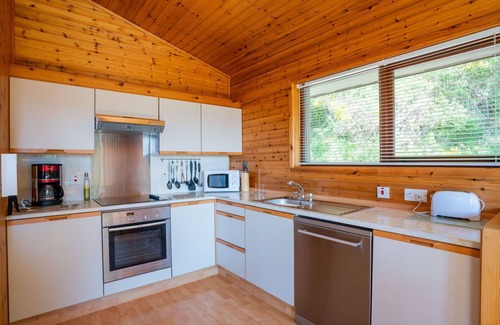 East Lewiston House | Lovely apartment in villa for 6 people with WIFI, TV, patio, panoramic view and parking