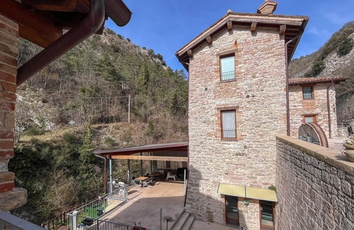 Gubbio Apartment | Lovely apartment in Gubbio with WiFi