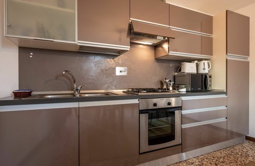 Cortazzone House | Lovely apartment in villa for 3 people with pool, terrace, pets allowed and parking