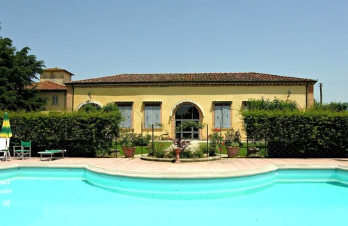 Scarperia e San Piero Villa | Lovely apartment in villa for 8 guests with pool, WIFI, TV, panoramic view and parking