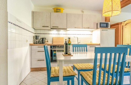 Barhoft Apartment | Lovely apartment in Klausdorf with WiFi