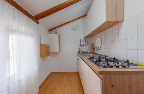 Potocnica Apartment | Lovely apartment in Potocnica with WiFi