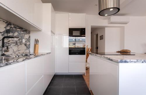 Portimao City Centre Apartment | Lovely Apartment in Portimão with River view by Lisbeyond