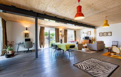 Roncoscaglia House | Lovely Apartment In Sestola With Wifi