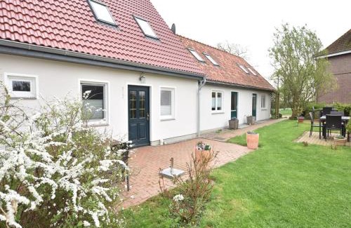 Stellshagen Apartment | Lovely Apartment in Stellshagen with Garden