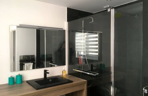 Grand Parc-Paul Doumer Apartment | Lovely apartment in the Public Garden