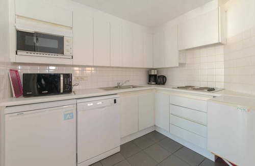 De Haan Villa | Lovely apartment in villa for 6 people with WIFI, TV, balcony, pets allowed and parking