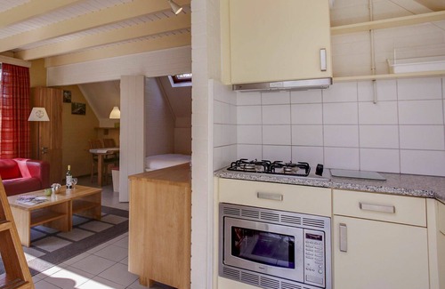 Municipality of Dalfsen House | Lovely apartment in villa for 4 people with pool, WIFI, TV, terrace and parking
