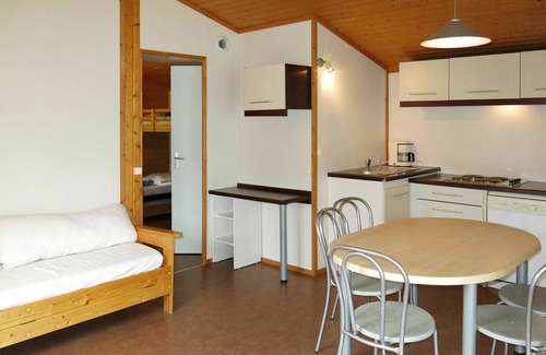 Beynat House | Lovely apartment in villa for 6 people with WIFI, pool, TV, terrace, pets allowed and parking
